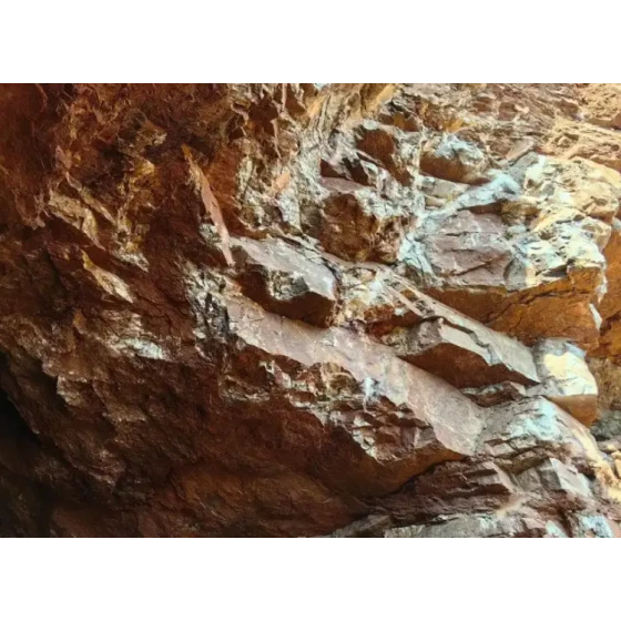 Ensayo integrado de tratamiento mineral-metalurgia de mineral de óxido asociado