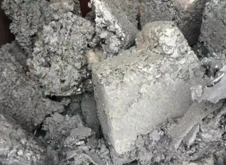 Ensayo de recuperación de metales no férricos a partir de residuos de electrólisis