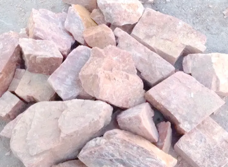 Prueba de procesamiento mineral del feldespato potásico-sódico