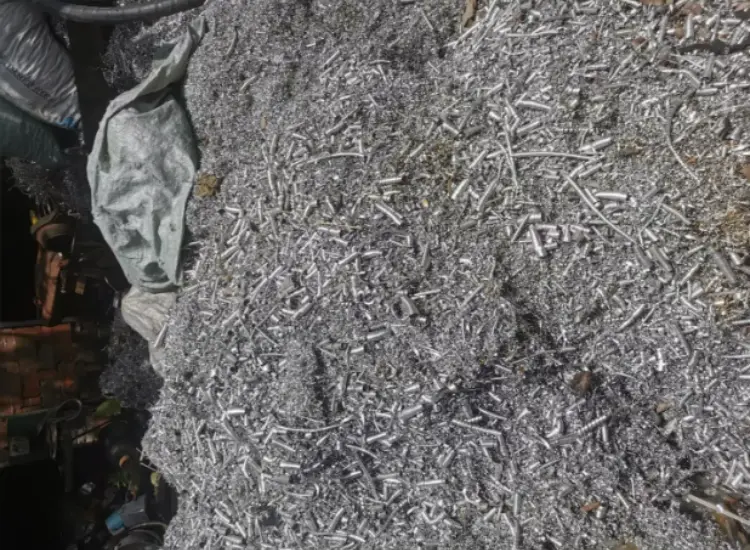 Ensayo de recuperación de elementos valiosos a partir de escorias de fundición polimetálicas