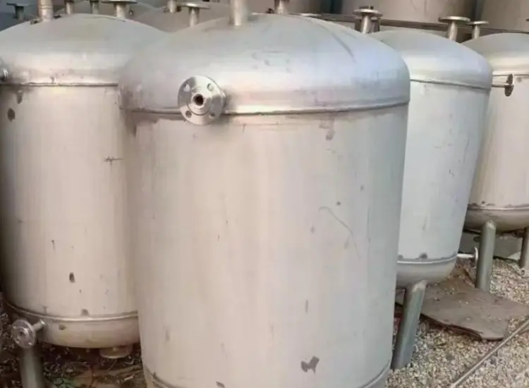 Ensayo de recuperación de cobre, níquel y zinc a partir de residuos líquidos ácidos