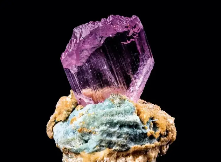 Ensayo de flotación de espodumeno